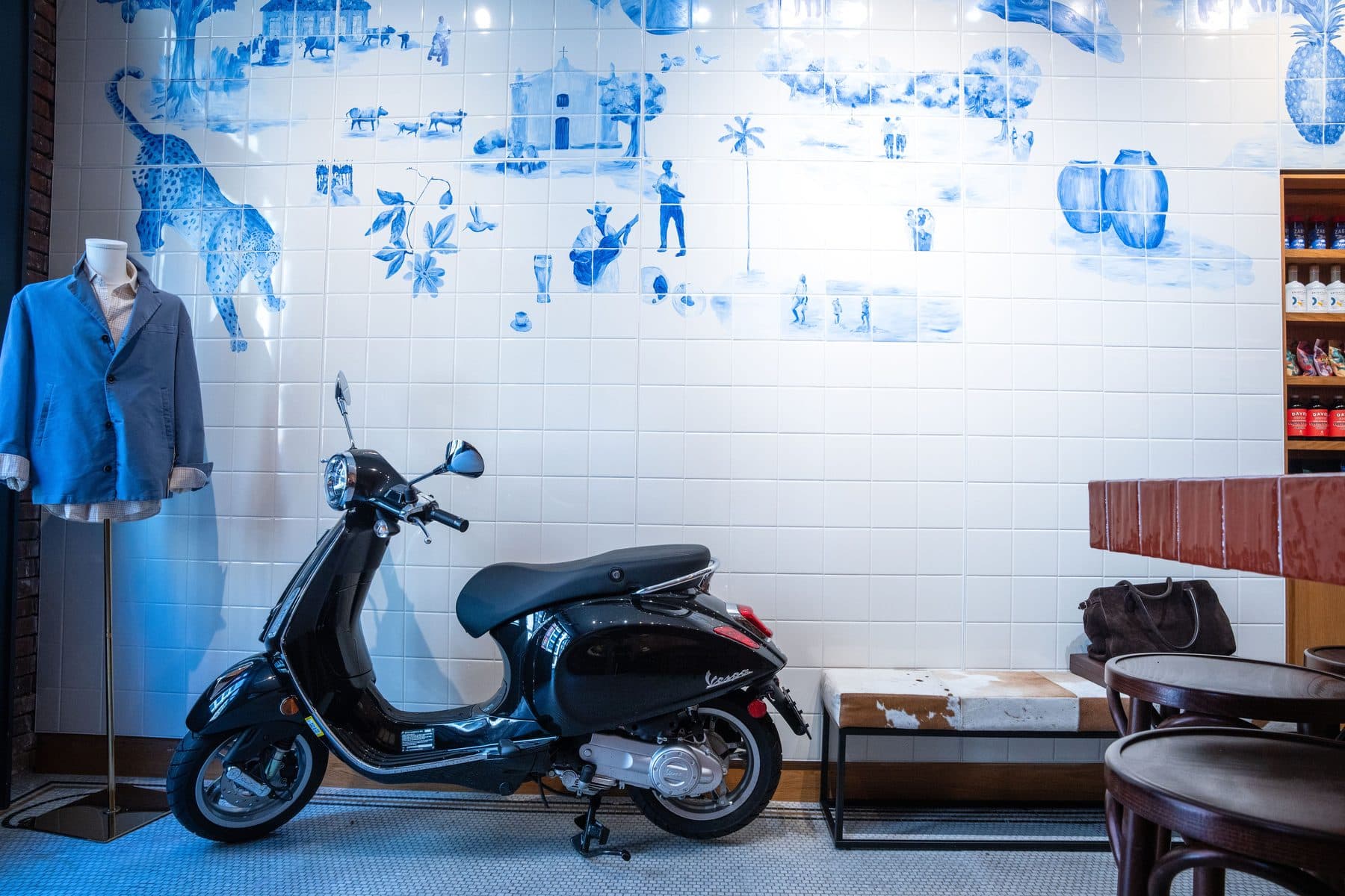 The azulejo wall at Fazenda